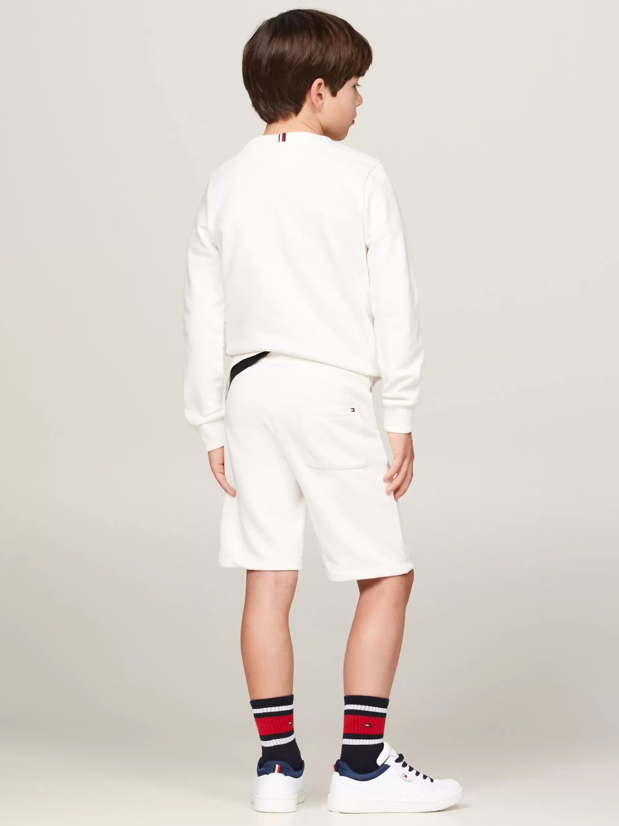 Broeken & Korte Broeken*Tommy Hilfiger Hilfiger Monotype Sweatshort Met Flocked Logo ANCIENT WHITE