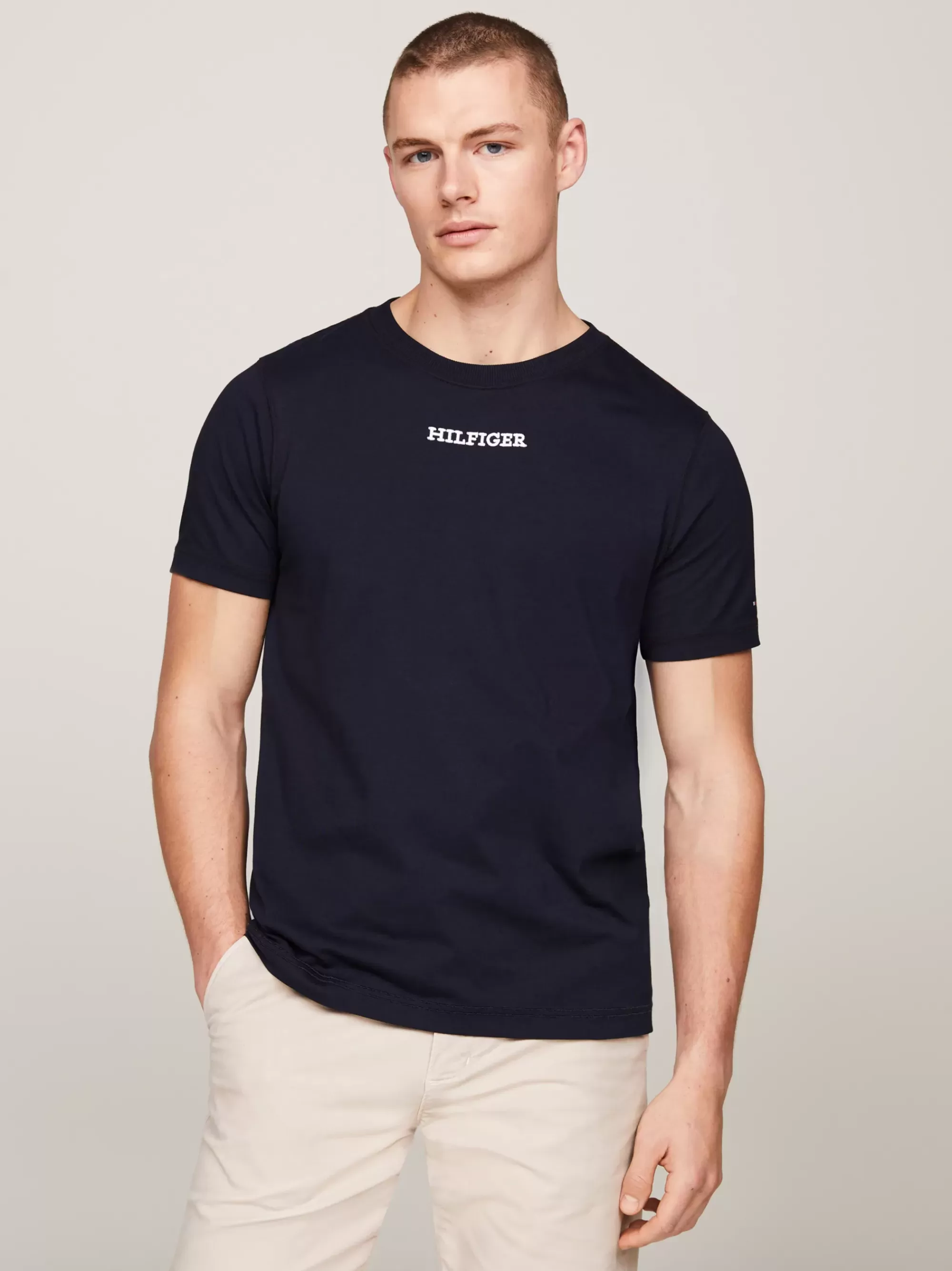 T-Shirts*Tommy Hilfiger T-shirt Met Geborduurd Hilfiger Monotype-logo DESERT SKY