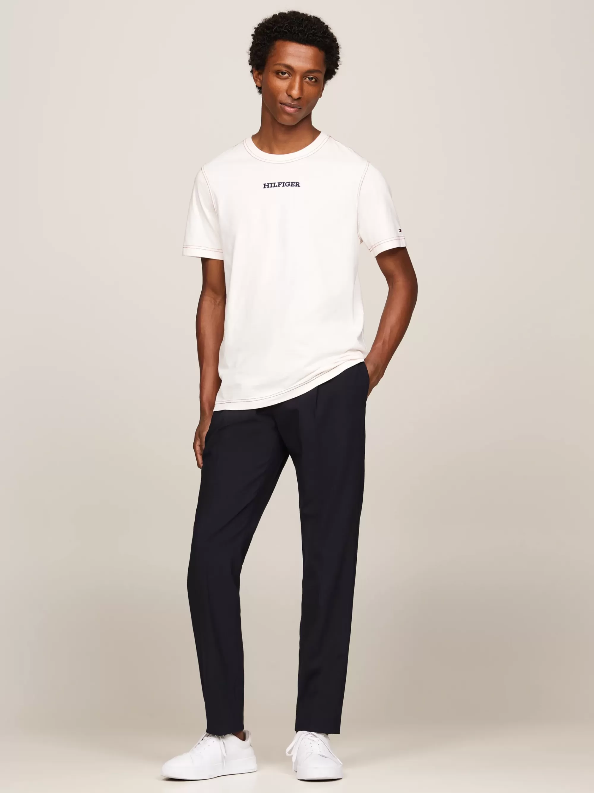 T-Shirts*Tommy Hilfiger T-shirt Met Geborduurd Hilfiger Monotype-logo ANCIENT WHITE